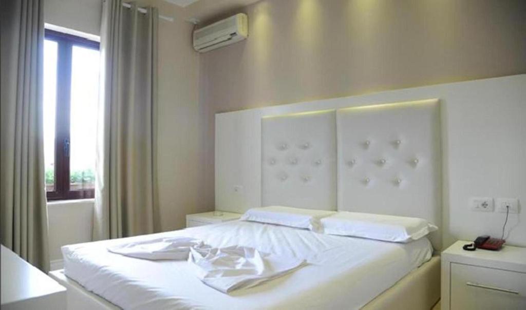 Univers Resort Elbasan Exterior photo